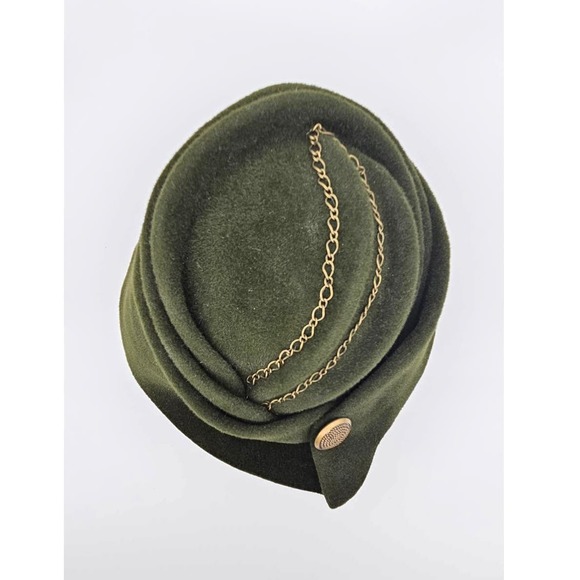30s Vintage-Inspired Emerald Cloche Hat by Amina Marie Hood